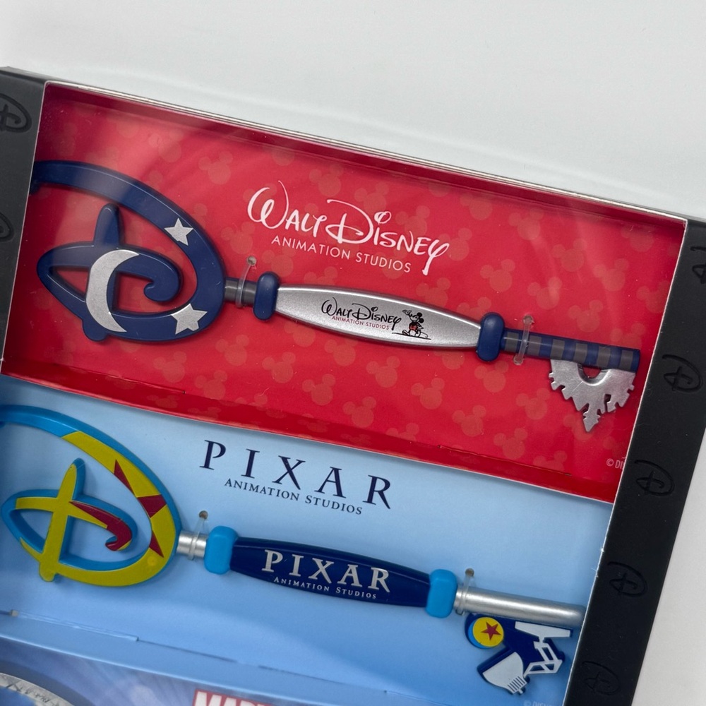Walt Disney Studios Starter Key Collection NEW - Picture 4 of 7